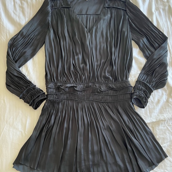 FRAME Women’s Pleated Pleat V Neck Long Sleeve Dress Smocked Black Size XS New - Picture 6 of 16